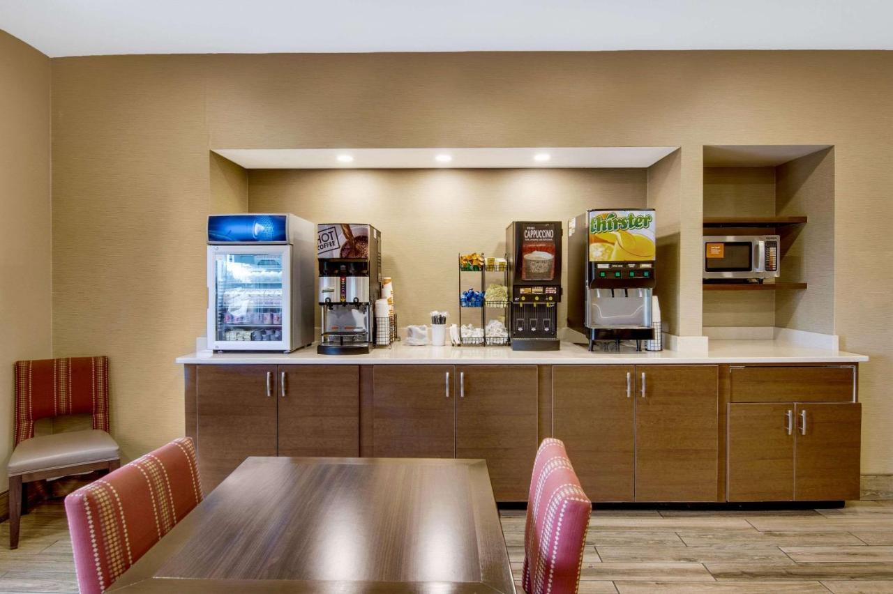 Comfort Inn Airport Roanoke Exterior foto